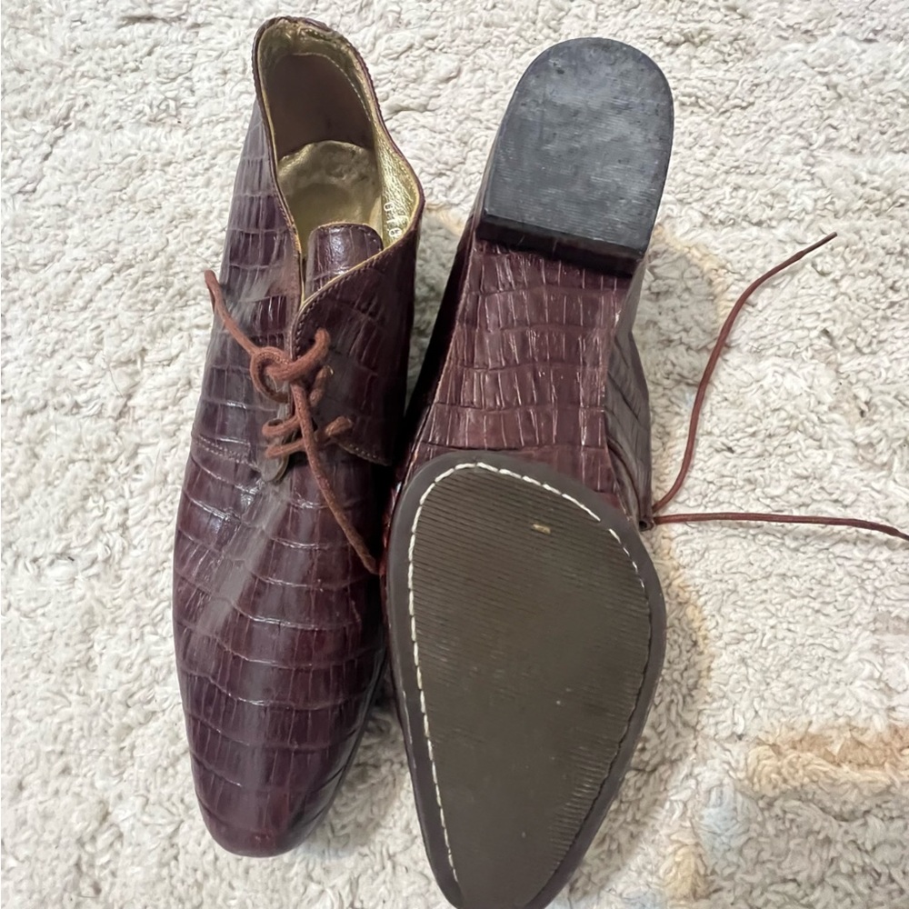 Italian vintage Mondi Brown Woman Shoes. Size 8.